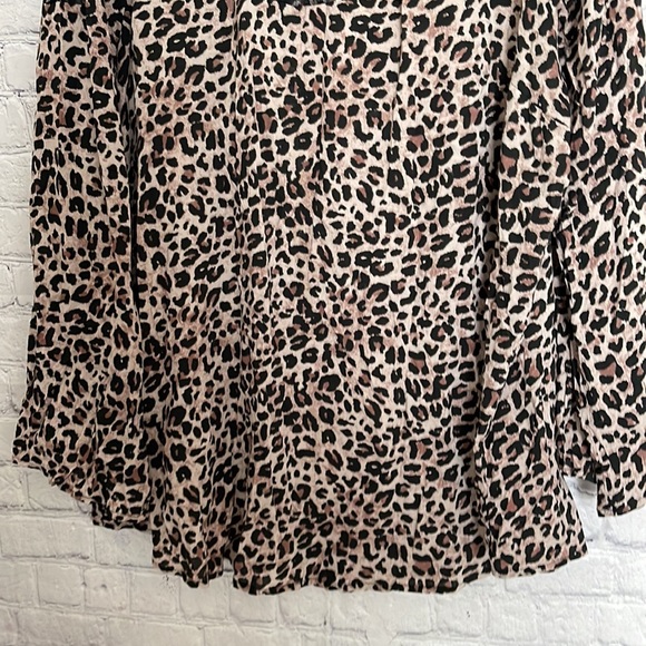 Torrid Leopard Print Blouse - Picture 3 of 11